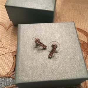 Pave’ Bar Earrings Rhodium